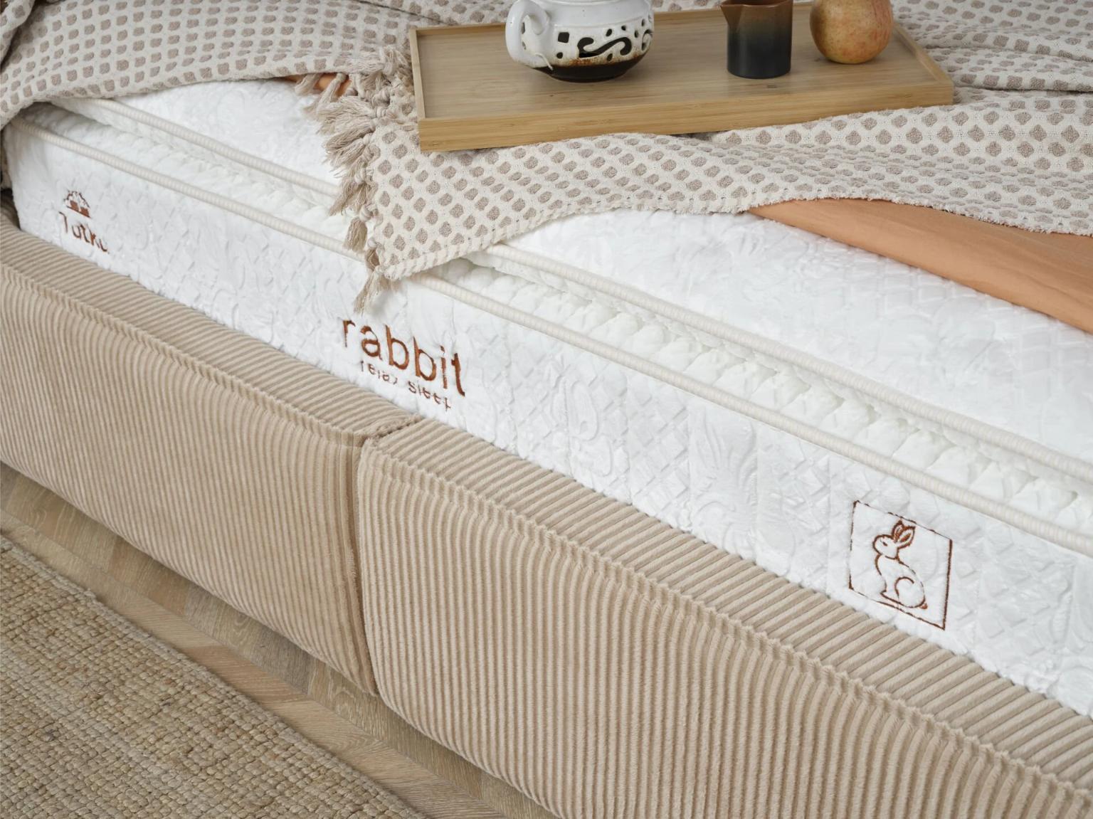Rabbit Yatak Baza Başlık