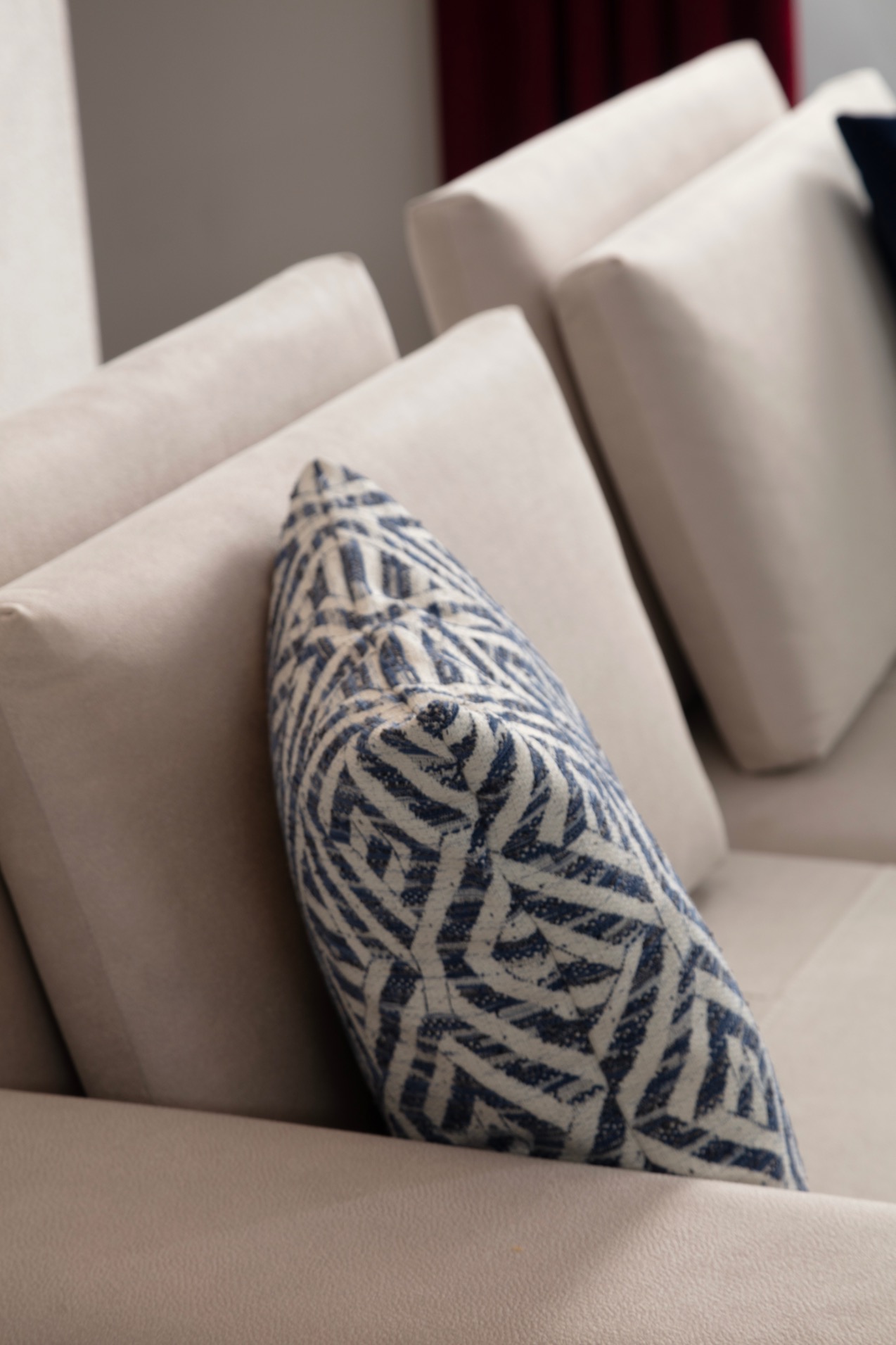 Deep Living Antik Siyah Ayaklı 3 lü Koltuk